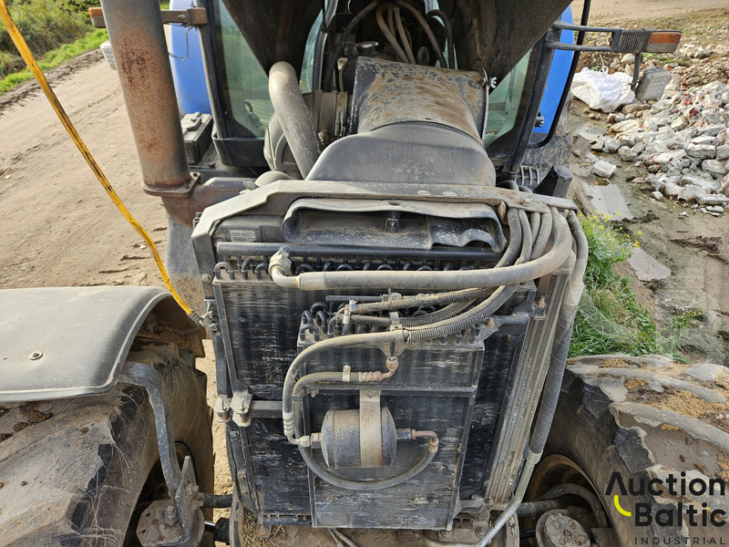Tractor New Holland T 8040: foto 17 Tractor New Holland T 8040: foto 17