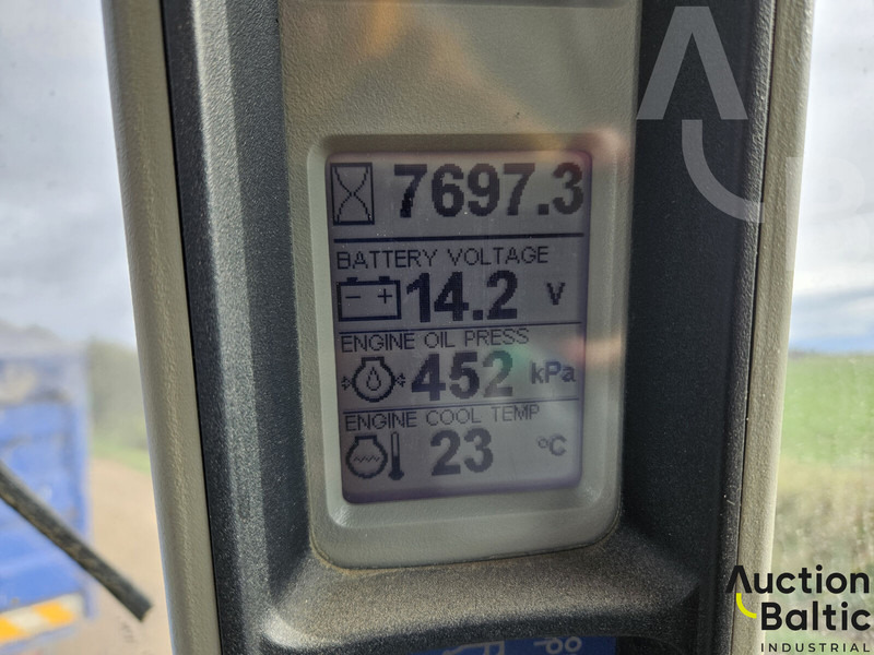 Tractor New Holland T 8040: foto 6 Tractor New Holland T 8040: foto 6