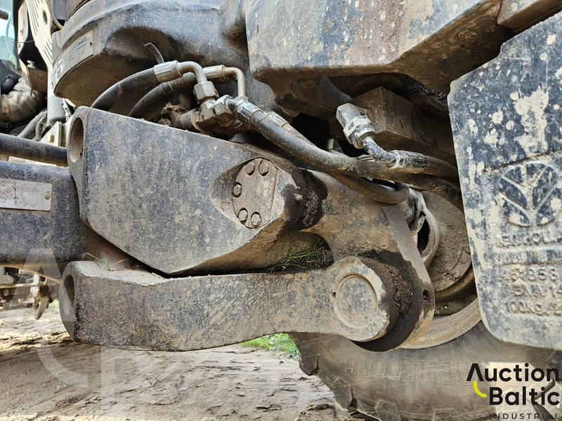 Tractor New Holland T 8040: foto 19 Tractor New Holland T 8040: foto 19