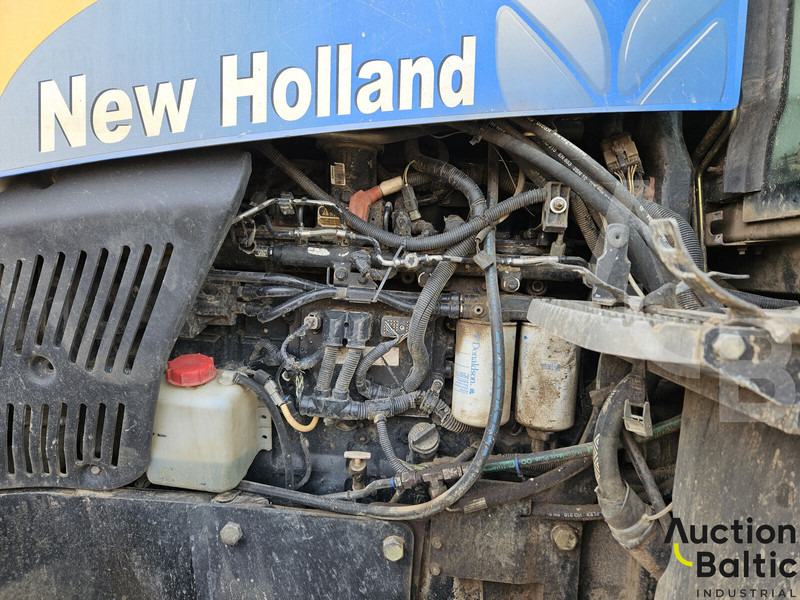 Tractor New Holland T 8040: foto 16 Tractor New Holland T 8040: foto 16