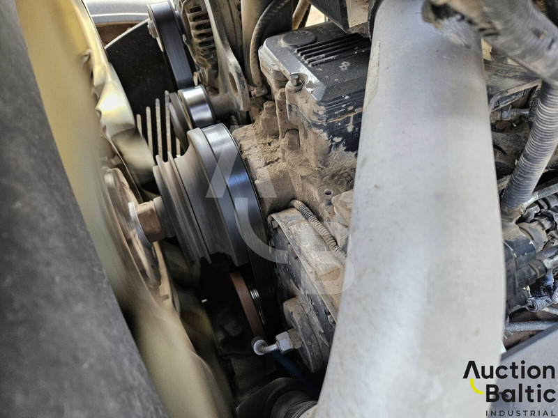 Tractor New Holland T 8040: foto 10 Tractor New Holland T 8040: foto 10