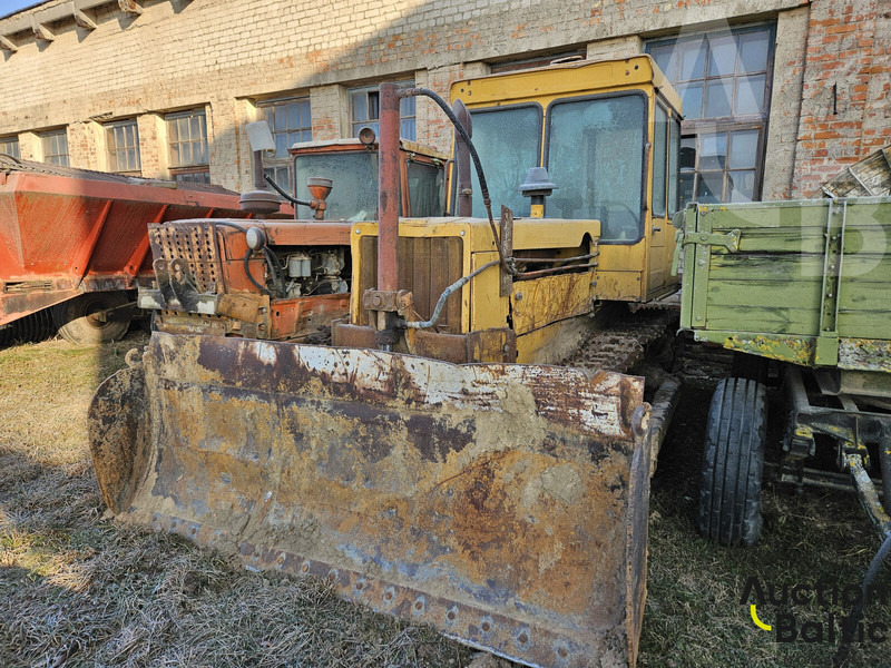 Onbekend DT-75 - Tractor de cadenas: foto 2 Onbekend DT-75 - Tractor de cadenas: foto 2