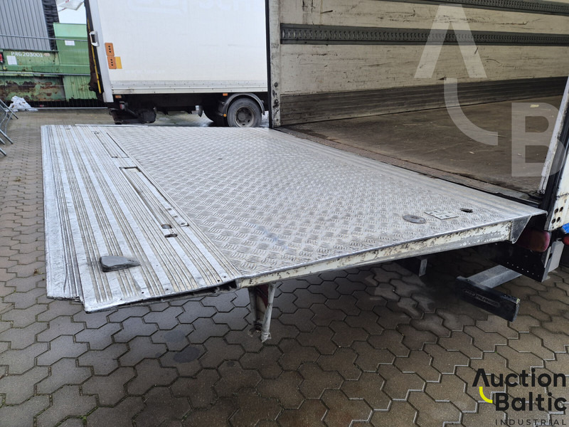 Camión caja cerrada Renault Midlum: foto 13 Camión caja cerrada Renault Midlum: foto 13