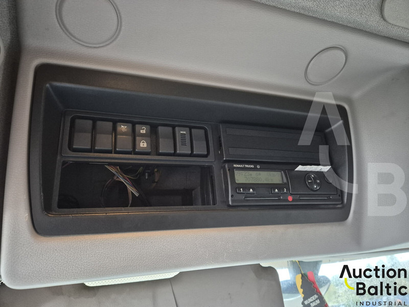 Camión caja cerrada Renault Midlum: foto 9 Camión caja cerrada Renault Midlum: foto 9