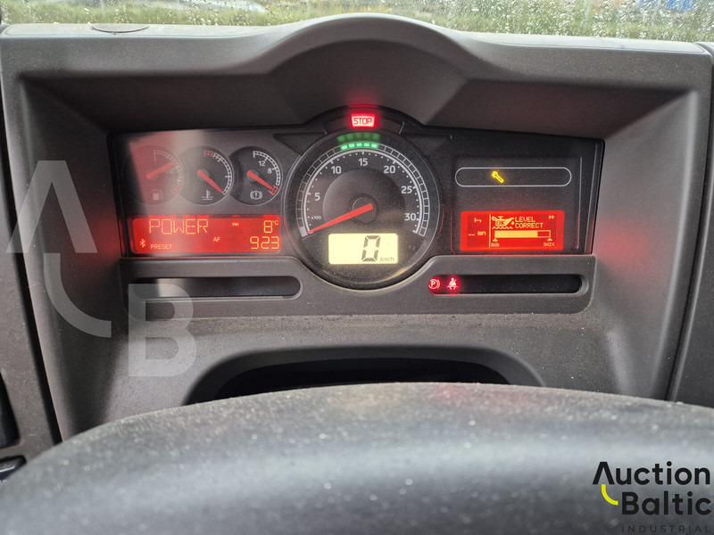 Camión caja cerrada Renault Midlum: foto 8 Camión caja cerrada Renault Midlum: foto 8