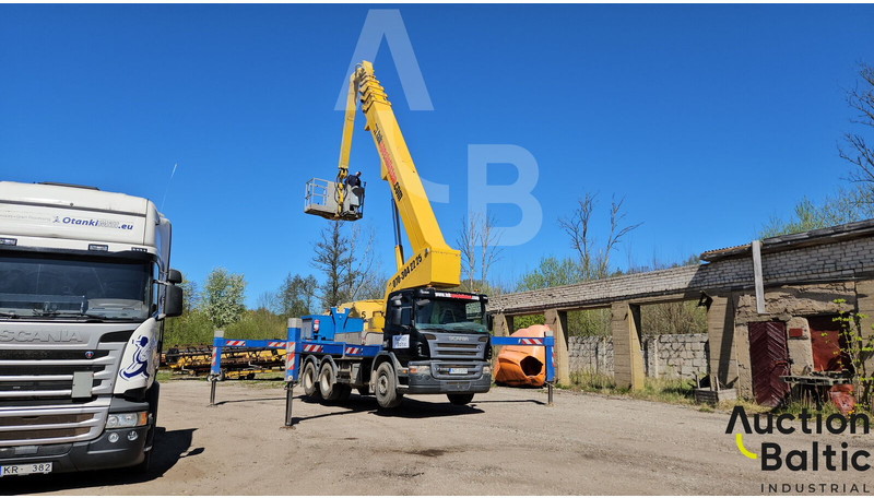 Scania P 310 - Camión con plataforma elevadora: foto 5 Scania P 310 - Camión con plataforma elevadora: foto 5