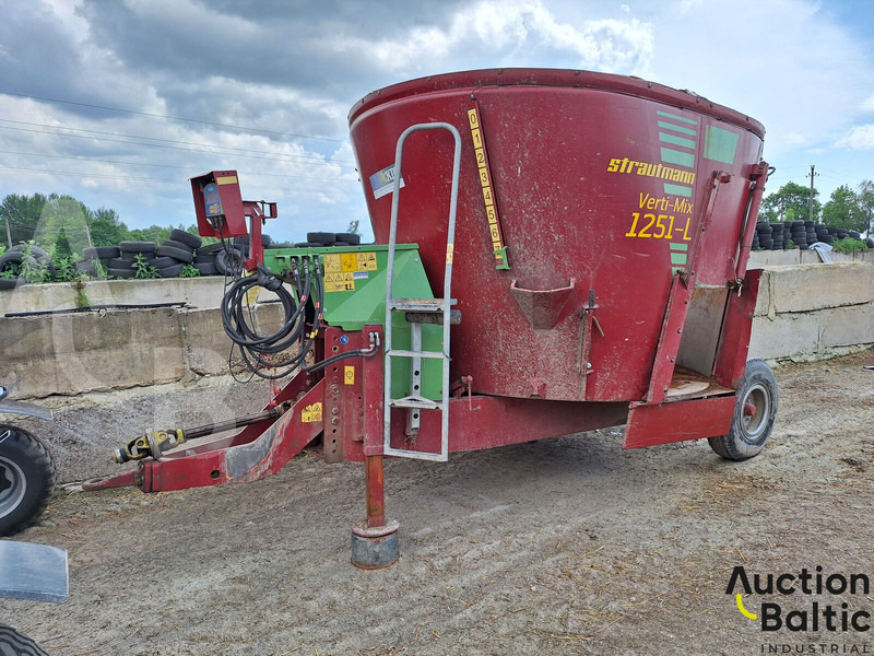 Strautmann VM 1251 L - Maquinaria ganadera: foto 1 Strautmann VM 1251 L - Maquinaria ganadera: foto 1