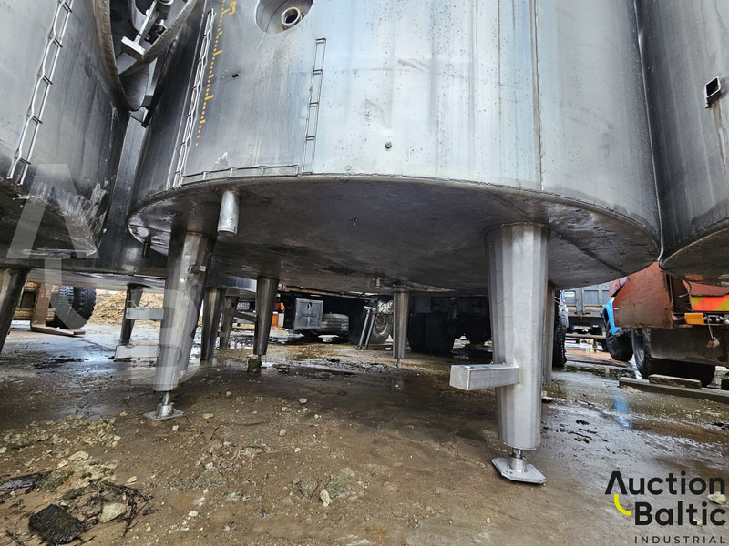 Tanker for milk - Camión cisterna: foto 3 Tanker for milk - Camión cisterna: foto 3