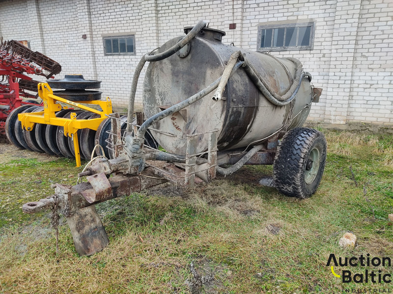 Trailer - tank - Remolque volquete: foto 1 Trailer - tank - Remolque volquete: foto 1