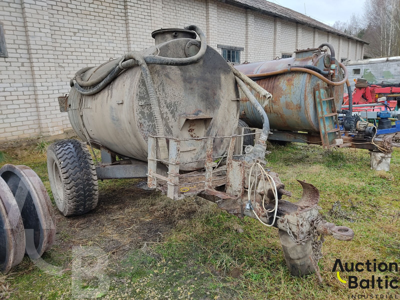 Trailer - tank - Remolque volquete: foto 2 Trailer - tank - Remolque volquete: foto 2
