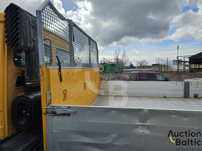 Camión volquete Volvo FL612: foto 20