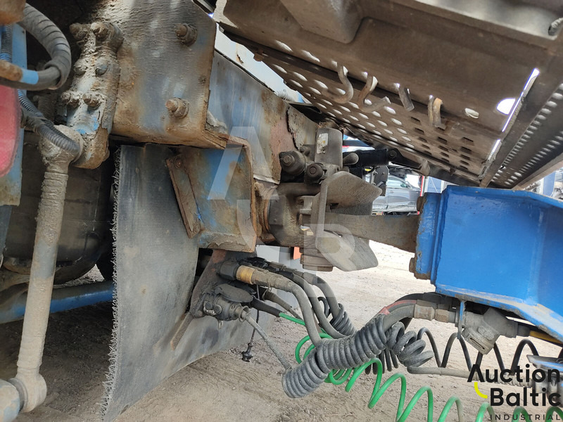 Camión portavehículos Volvo FM: foto 17