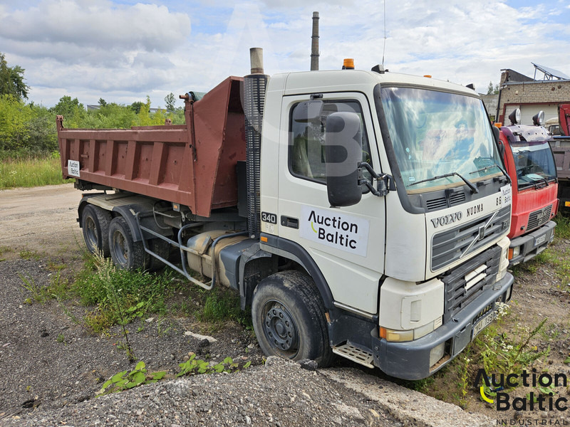 Volvo FM12 - Camión volquete: foto 2 Volvo FM12 - Camión volquete: foto 2