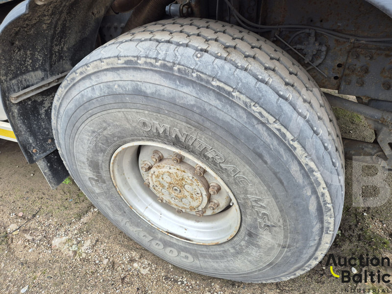 Camión volquete Volvo Terberg FM 2000: foto 14