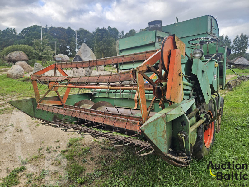 Westerasmaskiner AB AKTIV 800 - Cosechadora de granos: foto 3 Westerasmaskiner AB AKTIV 800 - Cosechadora de granos: foto 3