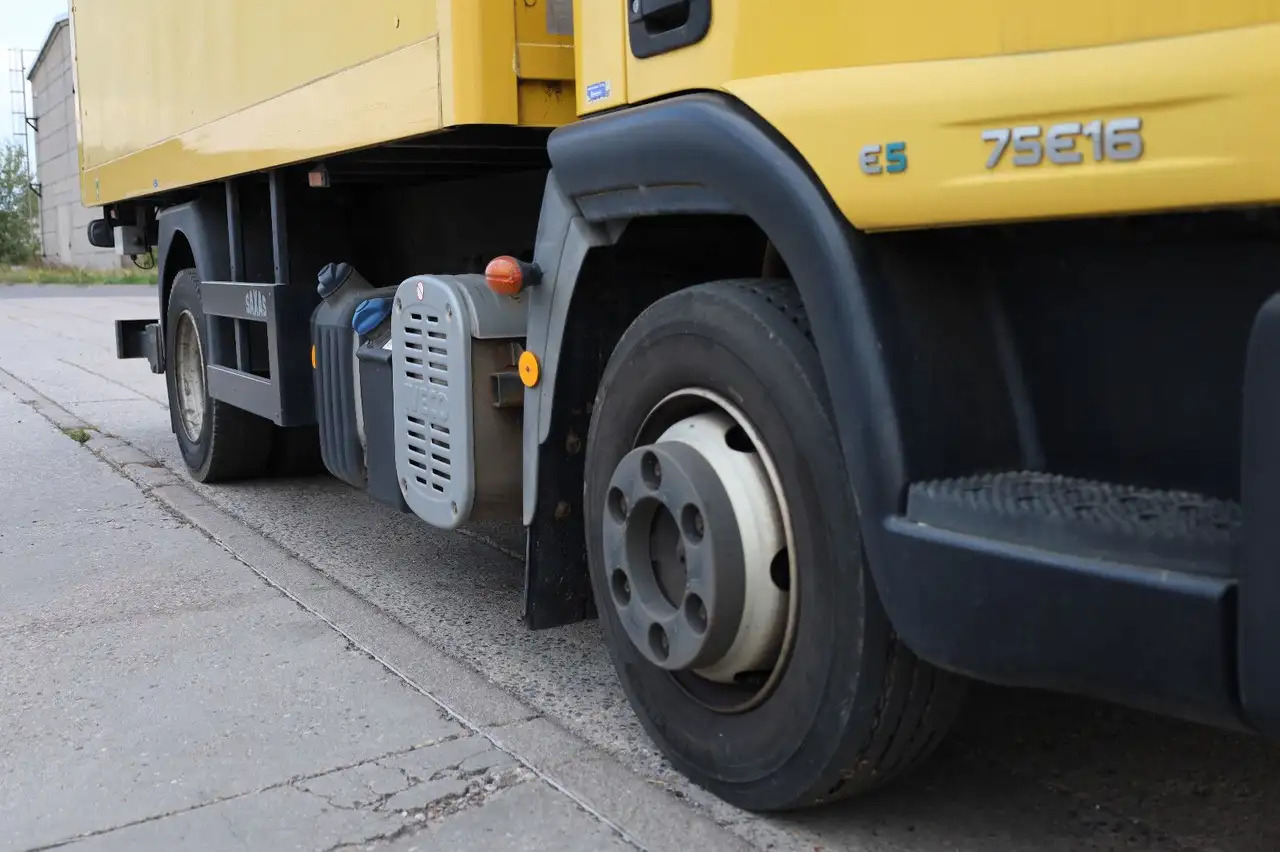 Camión caja cerrada Iveco IG80EL2BA/KURZ/1. Hand/Scheckheft: foto 19