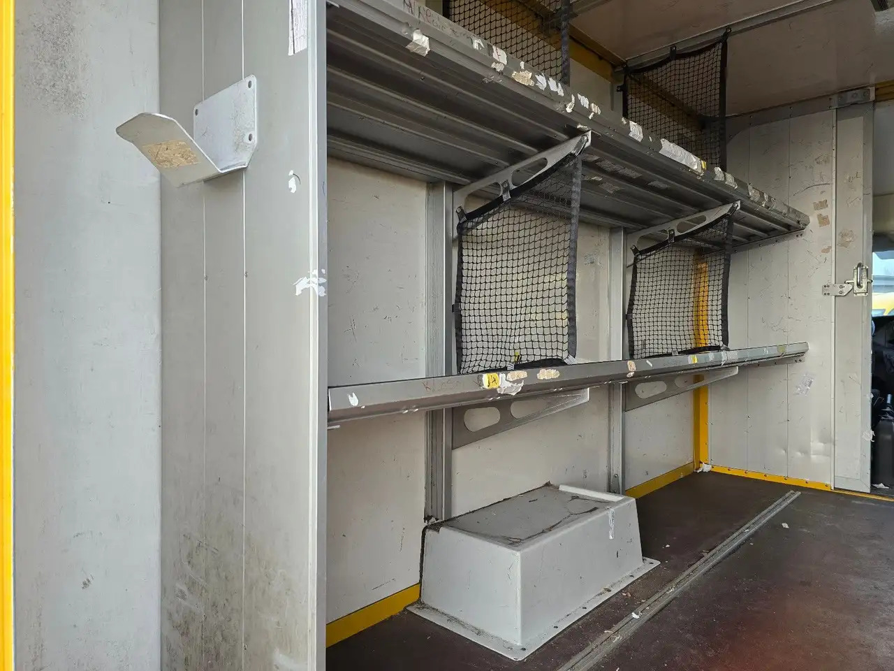 Coche Iveco /Regalsystem/Luftfeder/KURZ/1. Hand: foto 8 Coche Iveco /Regalsystem/Luftfeder/KURZ/1. Hand: foto 8