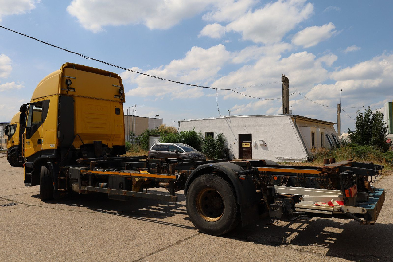 Iveco STRALIS/Magirus/L042/1. Hand - Camión portacontenedore/ Intercambiable: foto 4 Iveco STRALIS/Magirus/L042/1. Hand - Camión portacontenedore/ Intercambiable: foto 4