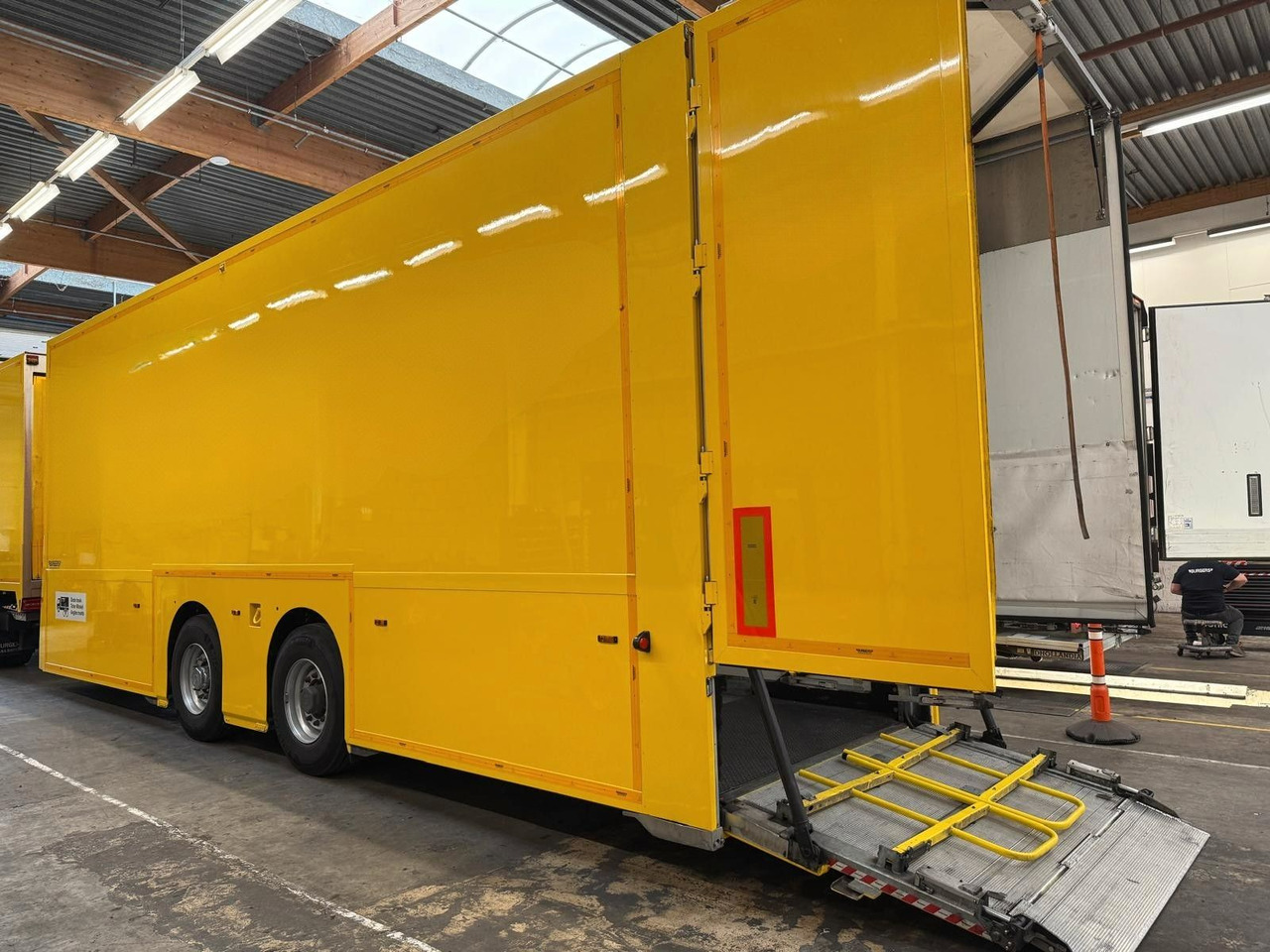 Burgers Doppelstock Anhänger 80% mehr Laden! - Remolque caja cerrada: foto 4 Burgers Doppelstock Anhänger 80% mehr Laden! - Remolque caja cerrada: foto 4