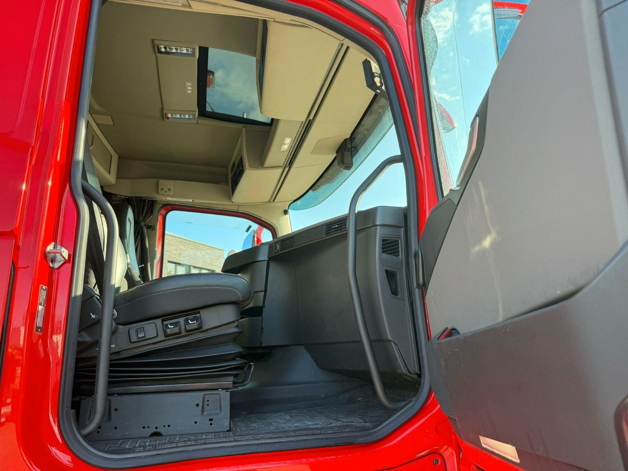 Volvo FH 540 4x2 BL mit Alu Felgen Top gepflegt - Cabeza tractora: foto 5 Volvo FH 540 4x2 BL mit Alu Felgen Top gepflegt - Cabeza tractora: foto 5