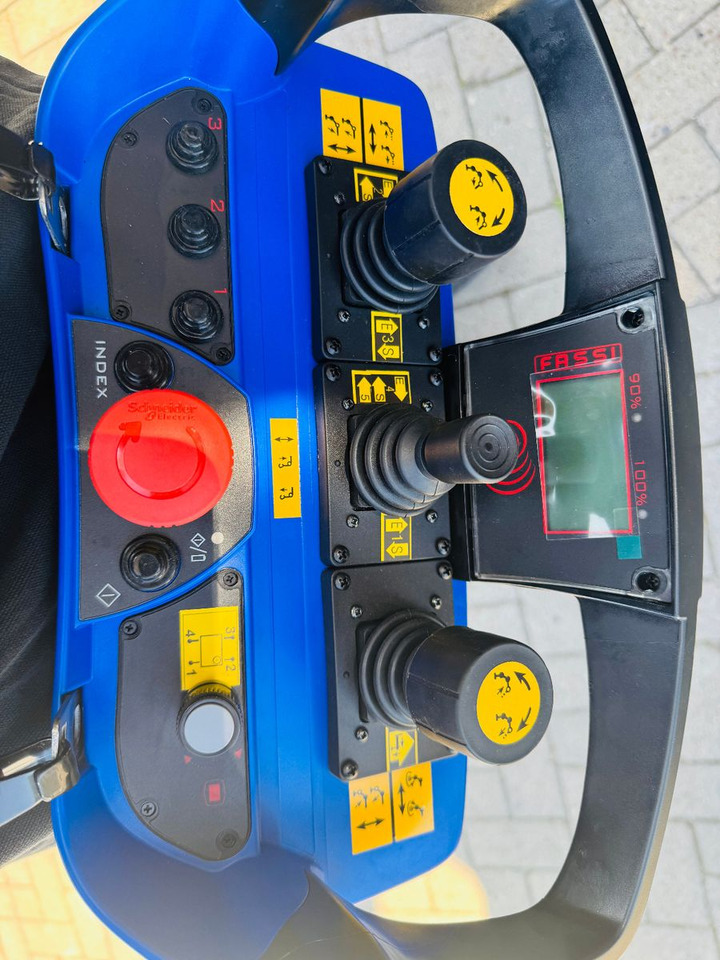 Camión, Camión grúa MAN TGS 32.510 mit F710 Frontkran sofort: foto 6 Camión, Camión grúa MAN TGS 32.510 mit F710 Frontkran sofort: foto 6