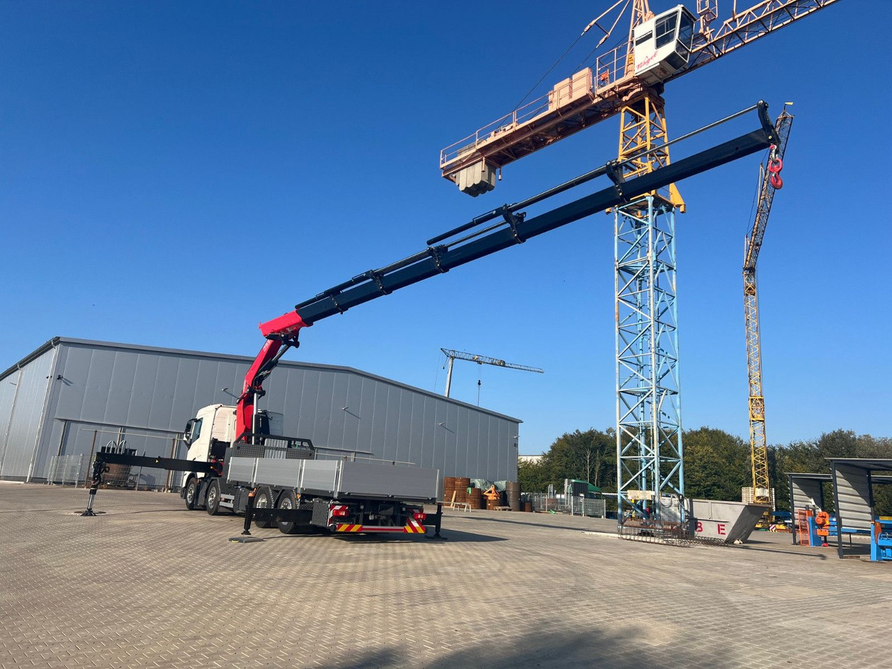 Volvo FH 500 8x2 Kran F710 RA2.26 - Camión, Camión grúa: foto 5 Volvo FH 500 8x2 Kran F710 RA2.26 - Camión, Camión grúa: foto 5