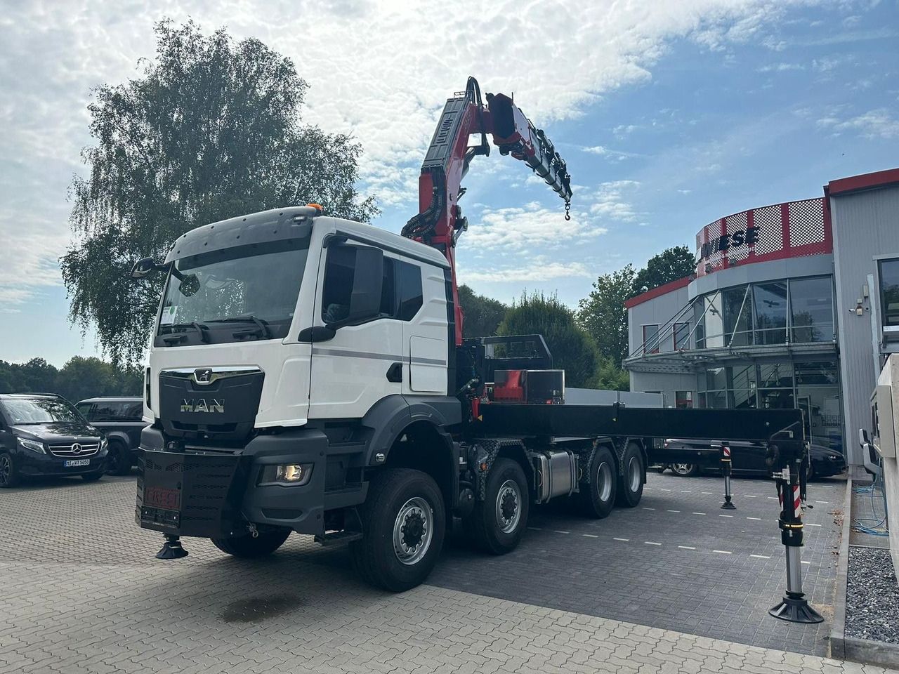 MAN TGS 41.520 8x8 mit Fassi Ladekran F710RA.2.26 - Camión grúa: foto 2 MAN TGS 41.520 8x8 mit Fassi Ladekran F710RA.2.26 - Camión grúa: foto 2