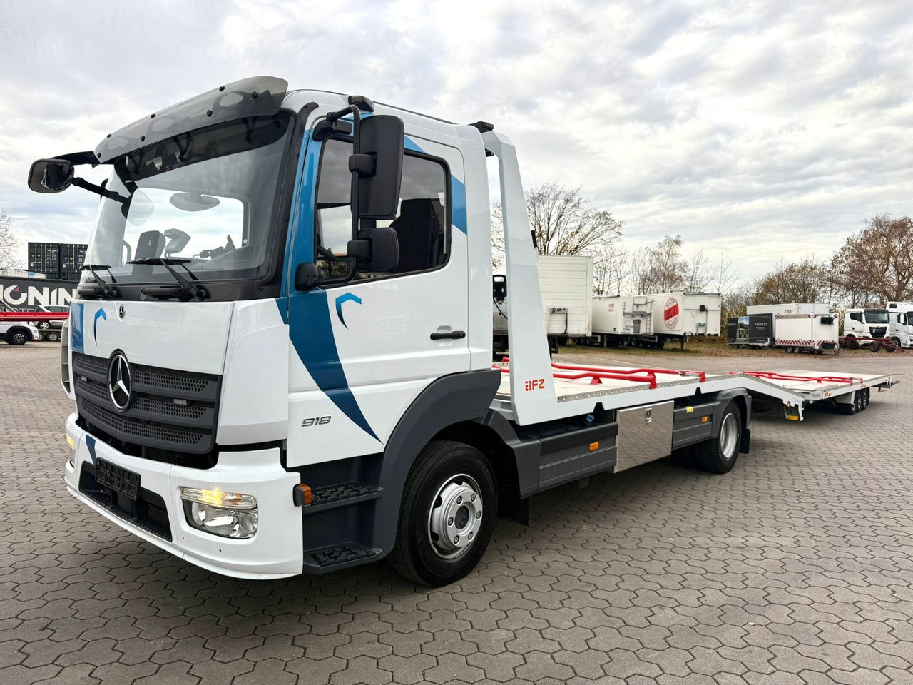 Mercedes-Benz Atego 918L Autotransporter mit BFZ Anhänger - Camión portavehículos: foto 3 Mercedes-Benz Atego 918L Autotransporter mit BFZ Anhänger - Camión portavehículos: foto 3
