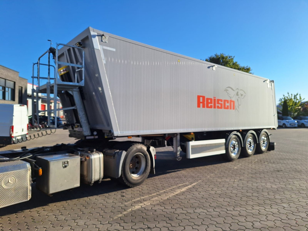 Reisch RHKS Kipper 50m³ SOFORT VERFÜGBAR - Semirremolque volquete: foto 1 Reisch RHKS Kipper 50m³ SOFORT VERFÜGBAR - Semirremolque volquete: foto 1