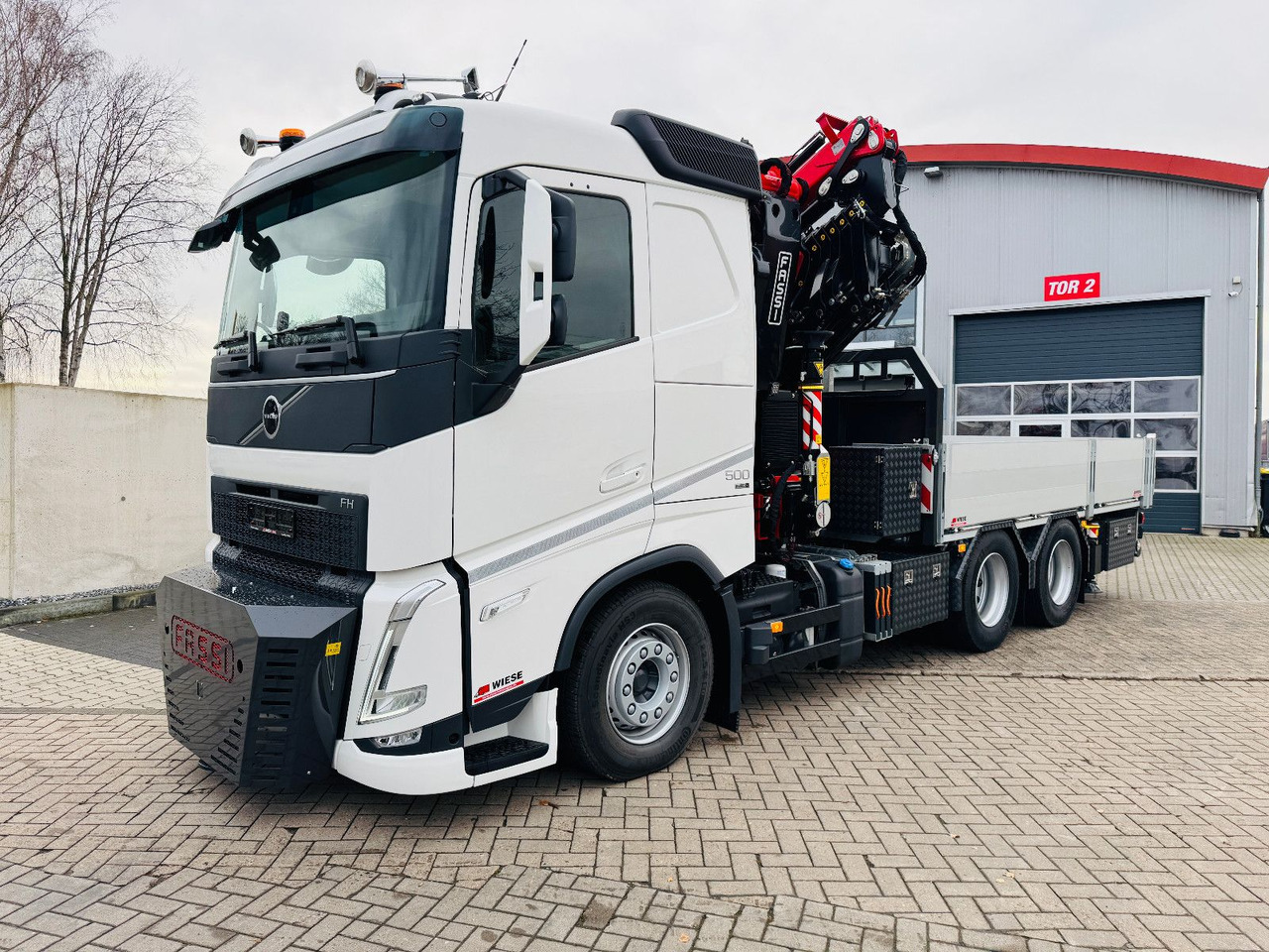 Volvo FH500 6x4 Fassi F545RA 2.27 mit Jib und Winde - Camión grúa: foto 1 Volvo FH500 6x4 Fassi F545RA 2.27 mit Jib und Winde - Camión grúa: foto 1