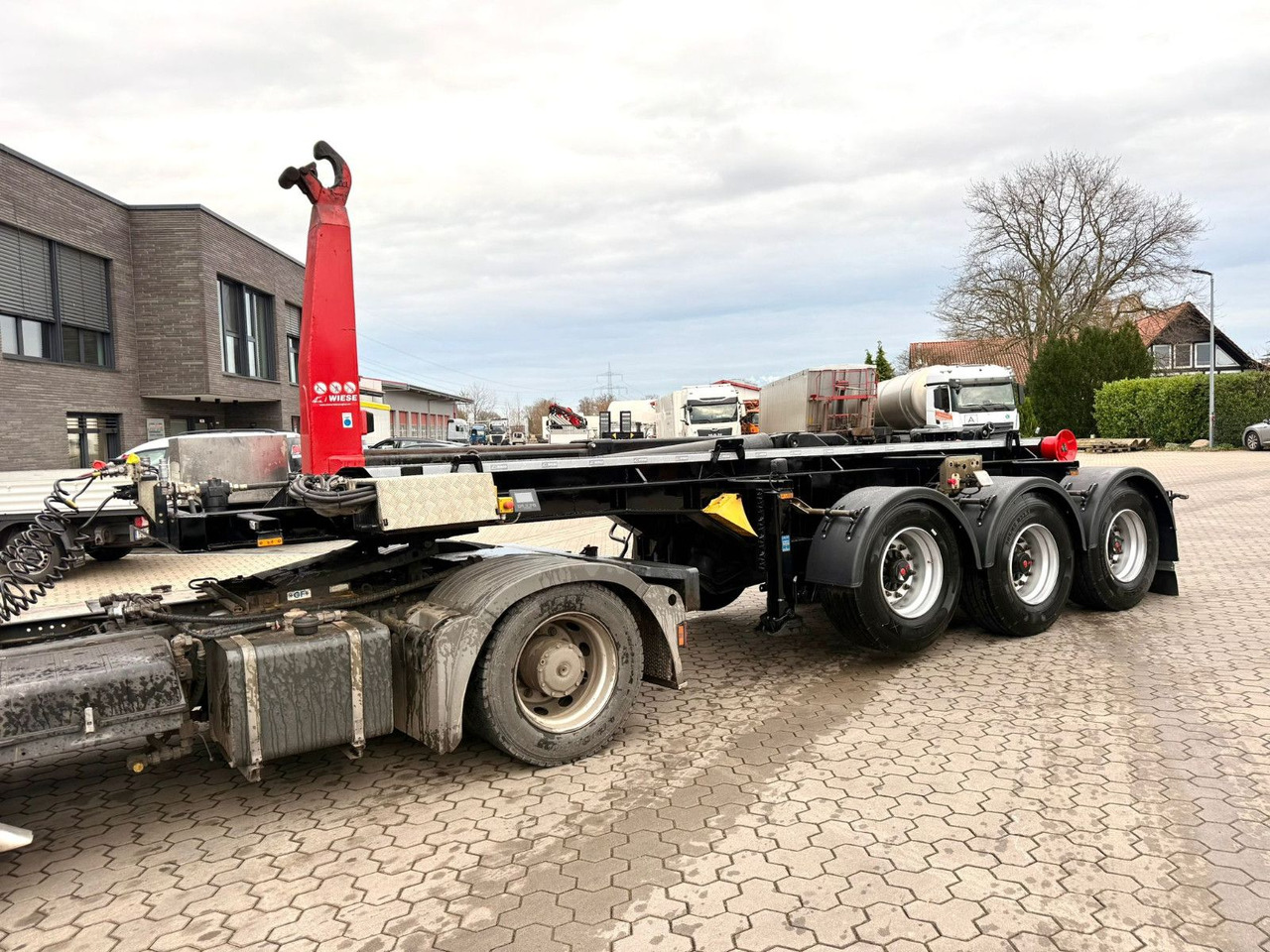 Wiese SA 3 - 36 AK 30 Abrollkipper neu lackiert - Semirremolque portacontenedore/ Intercambiable: foto 4 Wiese SA 3 - 36 AK 30 Abrollkipper neu lackiert - Semirremolque portacontenedore/ Intercambiable: foto 4