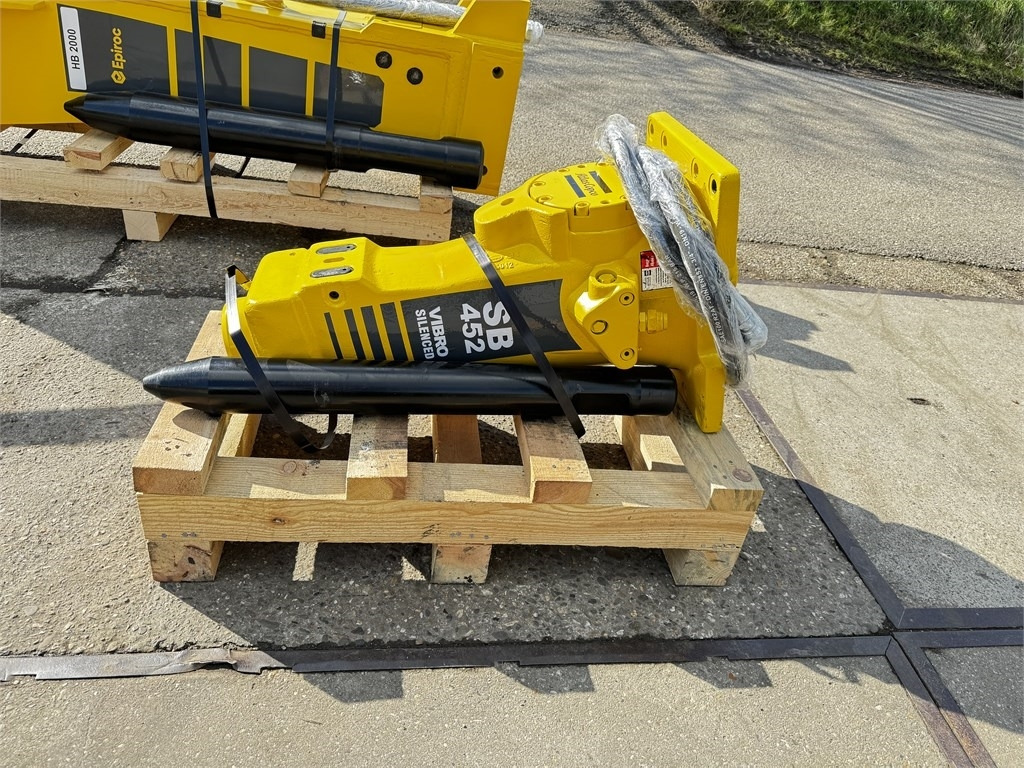 Atlas Copco SB 452 Epiroc SB452 - Martillo hidráulico para Maquinaria de construcción: foto 1 Atlas Copco SB 452 Epiroc SB452 - Martillo hidráulico para Maquinaria de construcción: foto 1