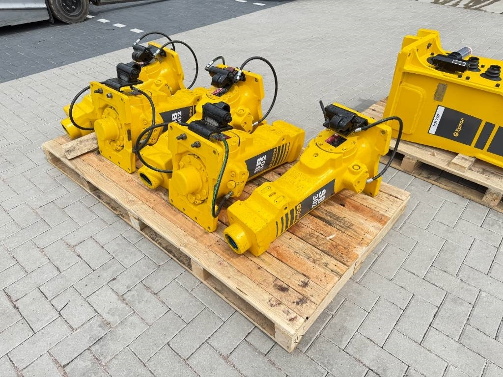 Epiroc ATLAS Copco MB750 - Martillo hidráulico para Maquinaria de construcción: foto 1 Epiroc ATLAS Copco MB750 - Martillo hidráulico para Maquinaria de construcción: foto 1
