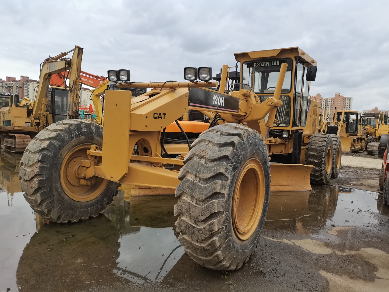 CATERPILLAR 120H - Grader: foto 1 CATERPILLAR 120H - Grader: foto 1