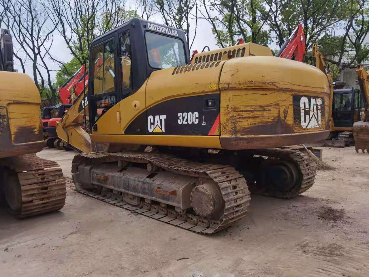 CATERPILLAR 320CL - Excavadora de cadenas: foto 1 CATERPILLAR 320CL - Excavadora de cadenas: foto 1