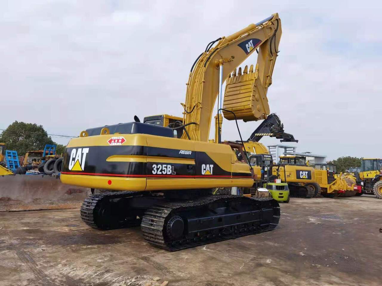 CATERPILLAR 325BL - Excavadora de cadenas: foto 1 CATERPILLAR 325BL - Excavadora de cadenas: foto 1