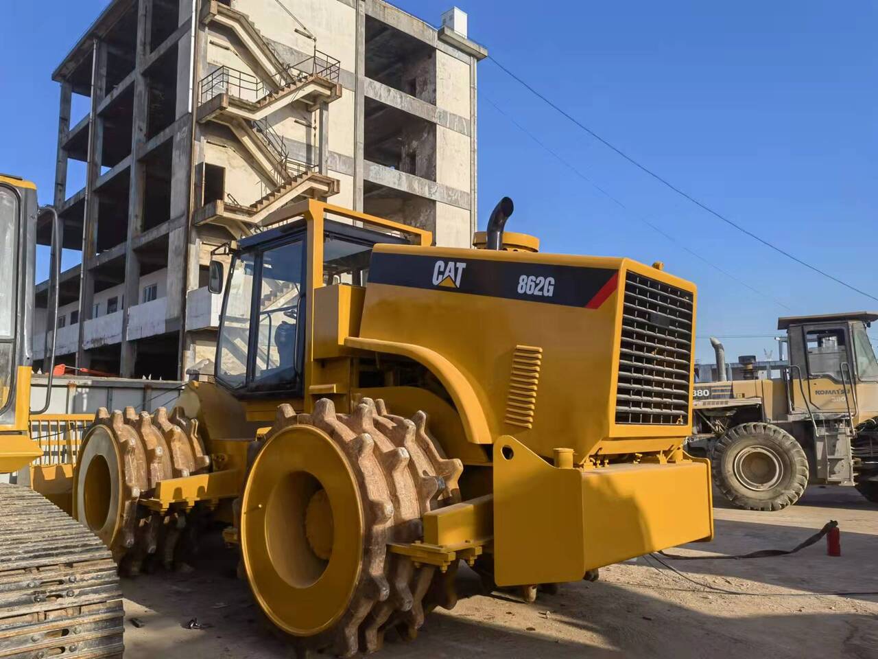 CATERPILLAR 826G - Minicargadora de cadenas: foto 4 CATERPILLAR 826G - Minicargadora de cadenas: foto 4