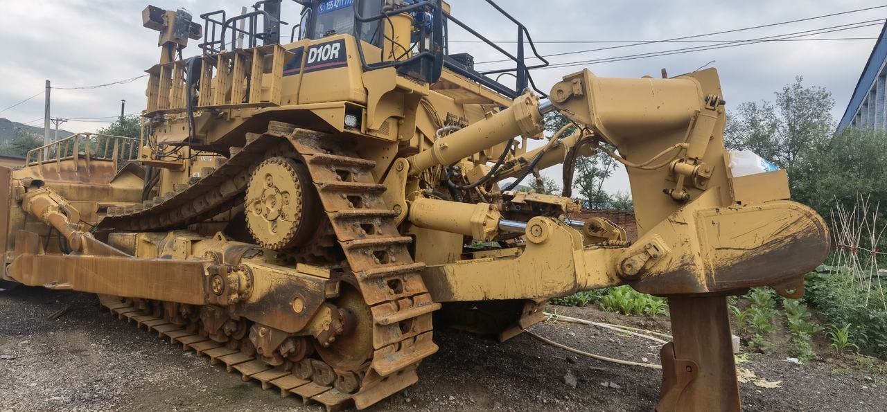 CATERPILLAR D10R - Bulldozer: foto 1 CATERPILLAR D10R - Bulldozer: foto 1