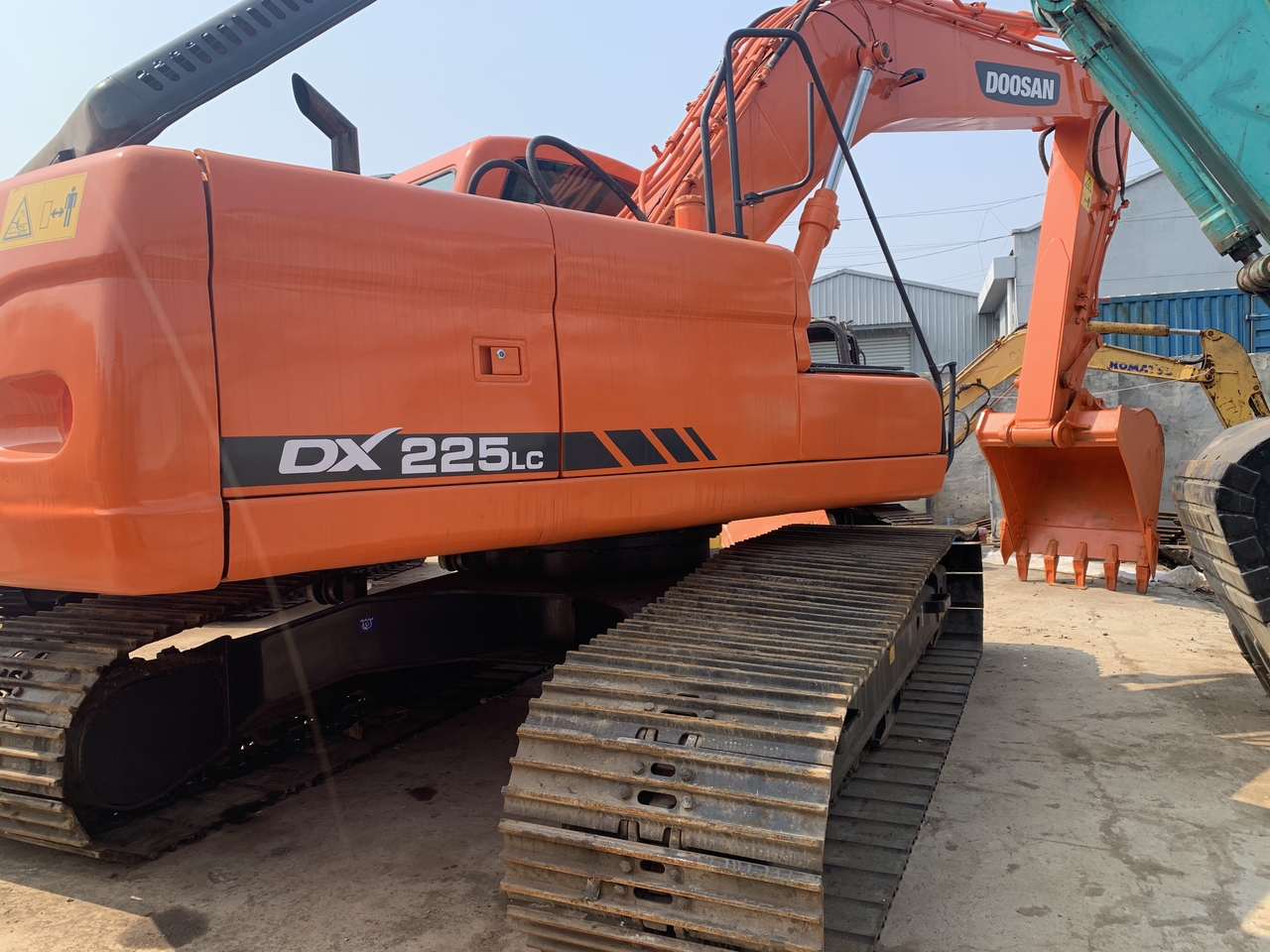 DOOSAN DX225LC - Excavadora de cadenas: foto 2 DOOSAN DX225LC - Excavadora de cadenas: foto 2