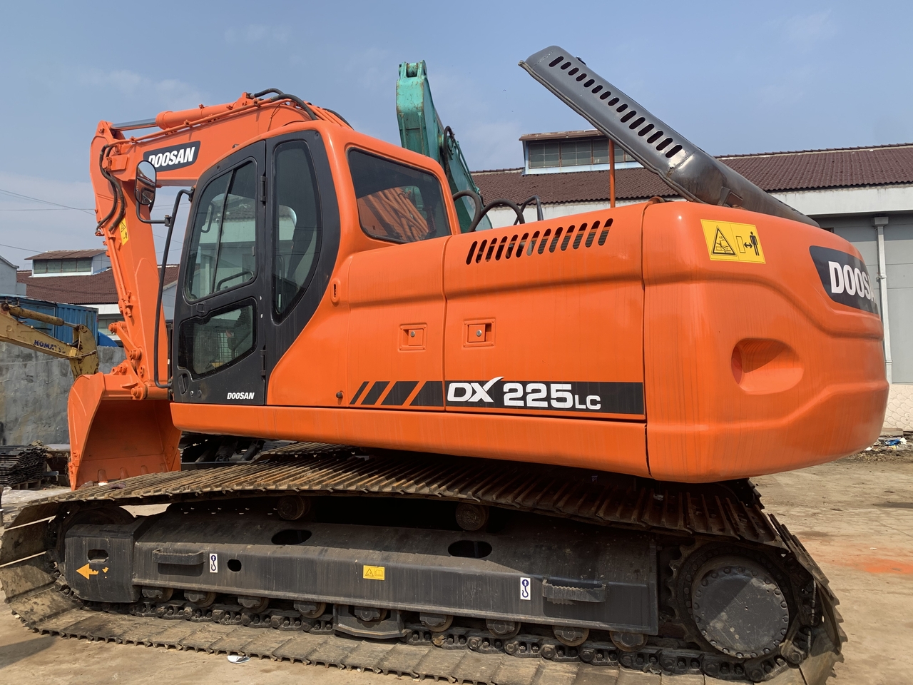 DOOSAN DX225LC-excavator - Excavadora de cadenas: foto 1 DOOSAN DX225LC-excavator - Excavadora de cadenas: foto 1