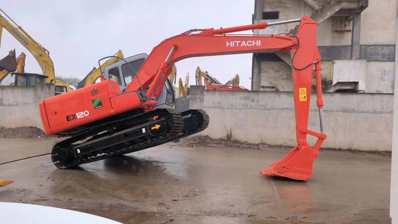 HITACHI EX120-5 - Excavadora de cadenas: foto 4 HITACHI EX120-5 - Excavadora de cadenas: foto 4