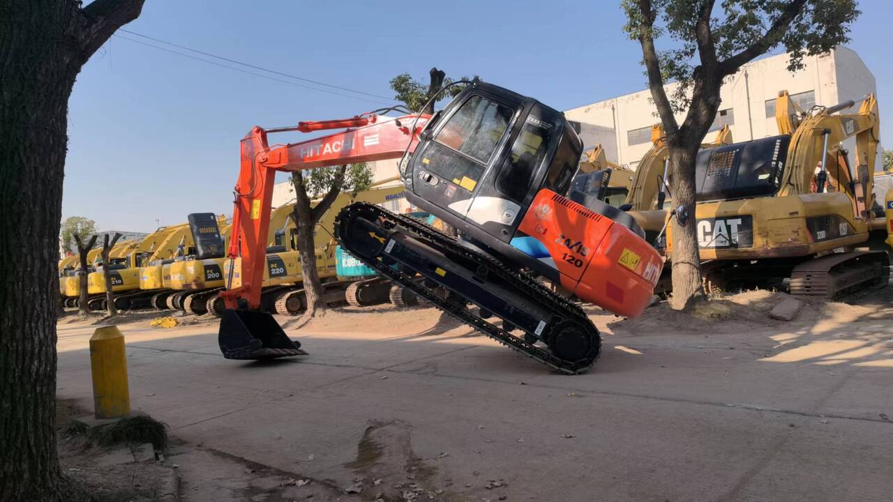 HITACHI ZX120 - Excavadora de cadenas: foto 2 HITACHI ZX120 - Excavadora de cadenas: foto 2