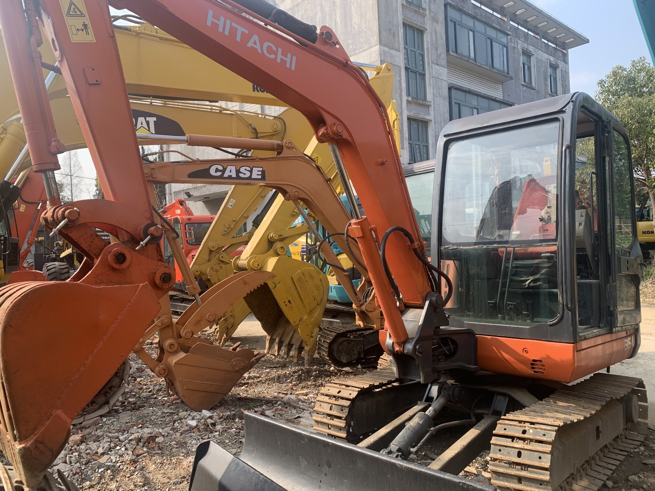 HITACHI ZX35U - Miniexcavadora: foto 2 HITACHI ZX35U - Miniexcavadora: foto 2