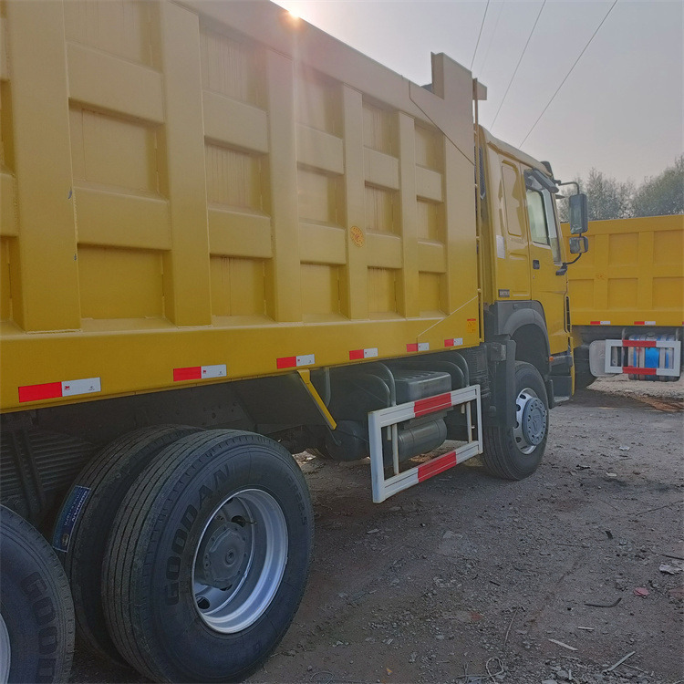 Leasing de HOWO HOWO 6x4-375 tipper HOWO HOWO 6x4-375 tipper: foto 8