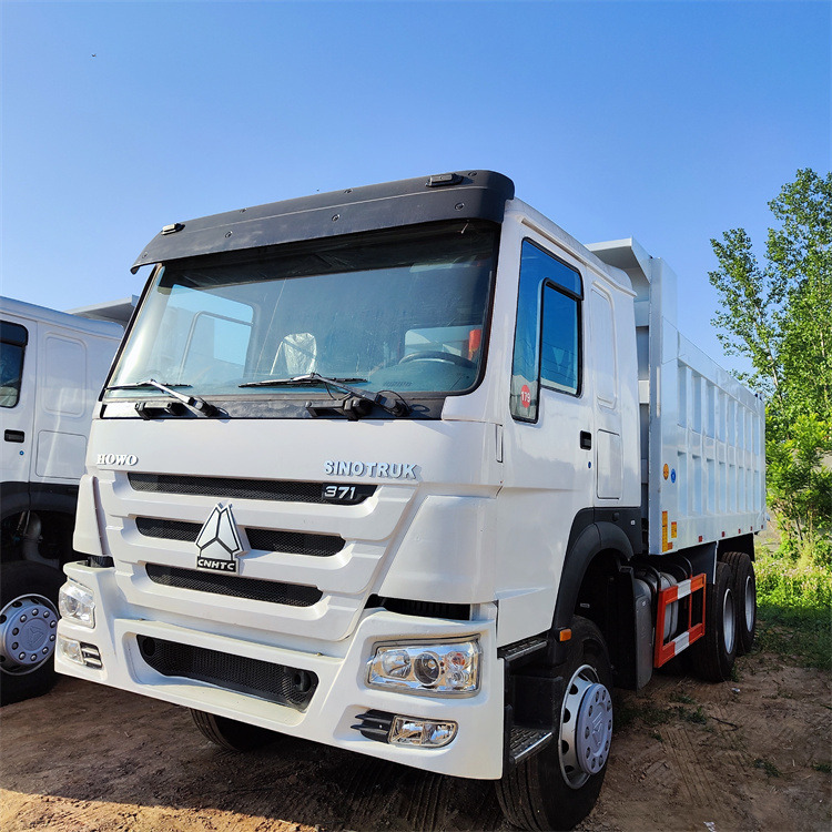 HOWO HOWO6x4 371 - Camión volquete: foto 4 HOWO HOWO6x4 371 - Camión volquete: foto 4