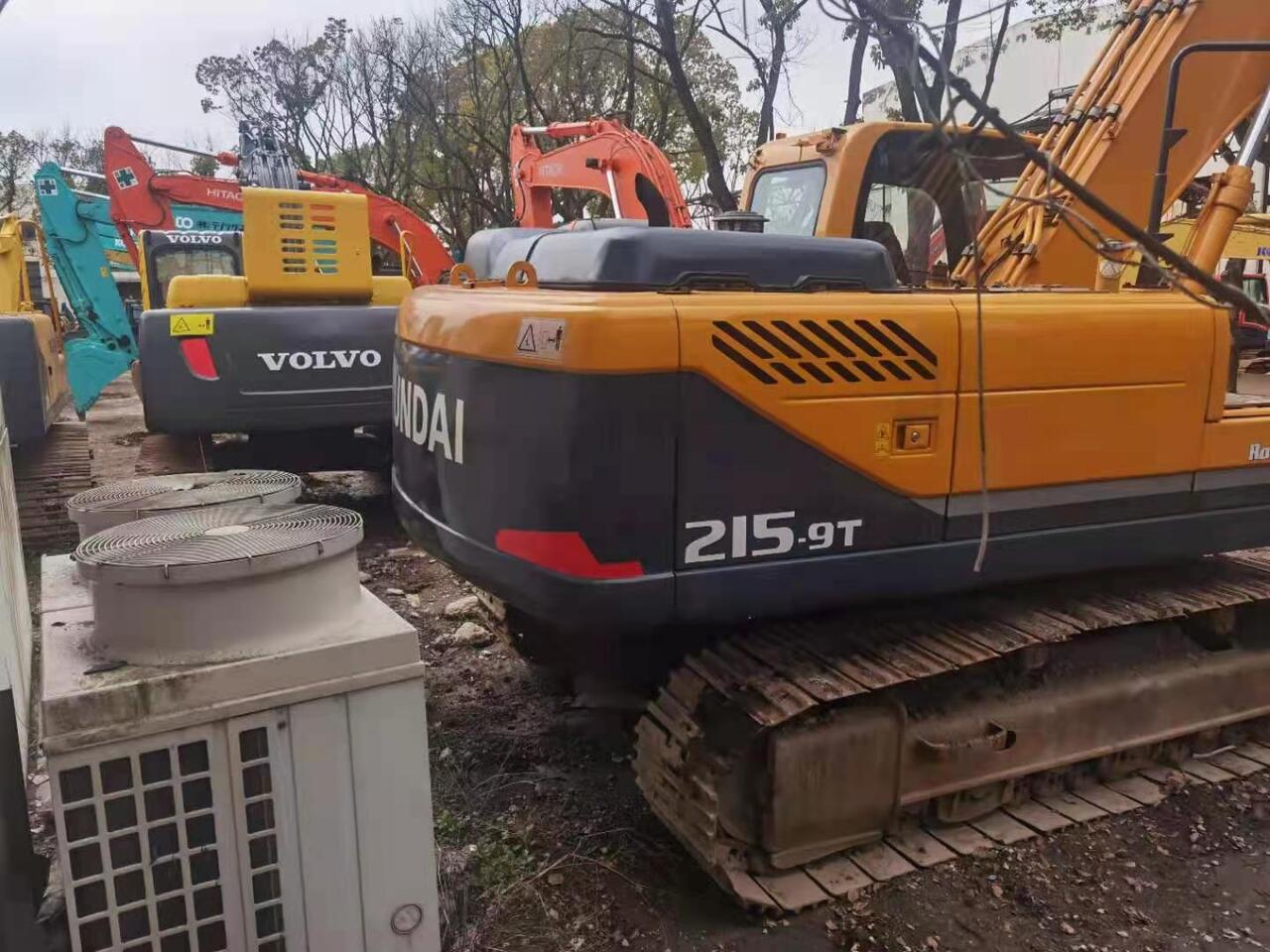 HYUNDAI R215-9T - Excavadora de cadenas: foto 4 HYUNDAI R215-9T - Excavadora de cadenas: foto 4