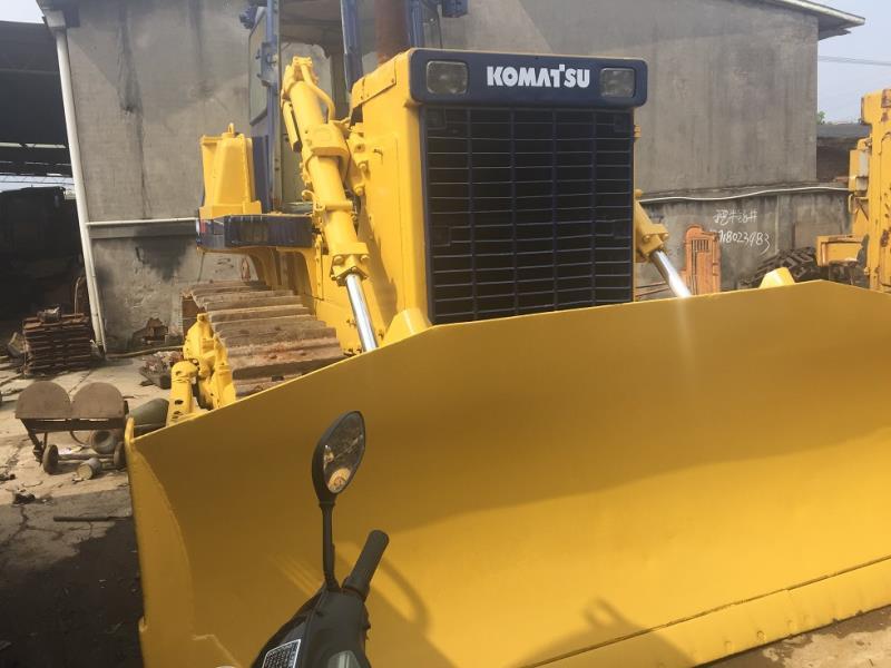 KOMATSU D85A - Bulldozer: foto 4 KOMATSU D85A - Bulldozer: foto 4