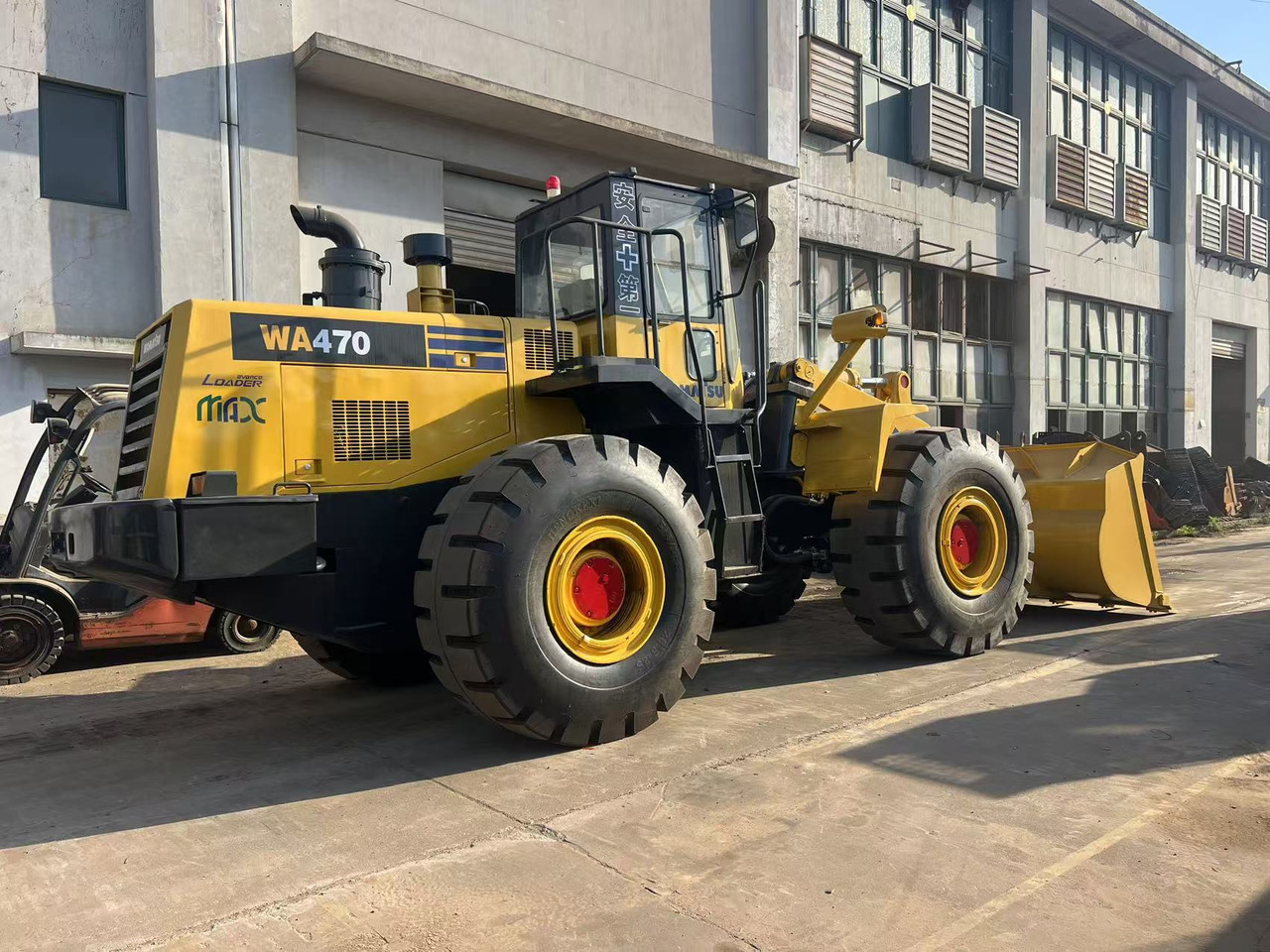 Komatsu WA470-3 - Cargadora de ruedas: foto 4 Komatsu WA470-3 - Cargadora de ruedas: foto 4