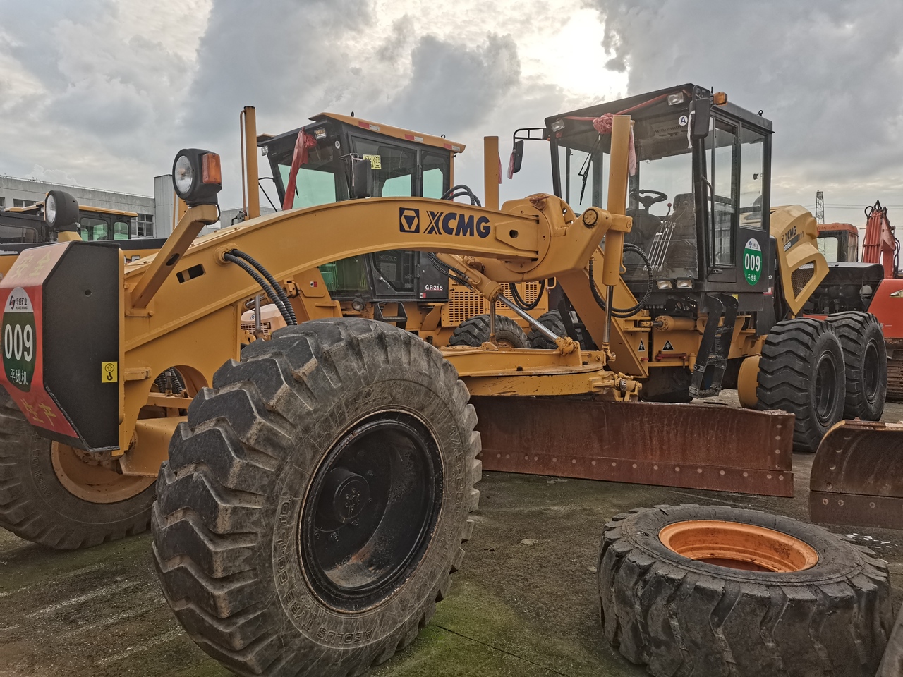 XCMG GR180 - Grader: foto 3 XCMG GR180 - Grader: foto 3
