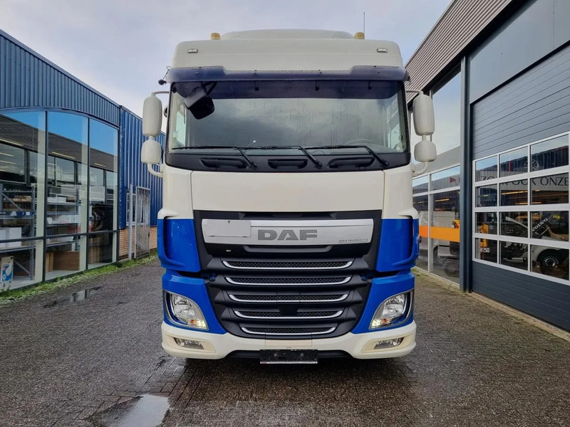 DAF XF 106.440 EURO 6/ Intarder/ Webasto/ ADR / Klima - Cabeza tractora: foto 3 DAF XF 106.440 EURO 6/ Intarder/ Webasto/ ADR / Klima - Cabeza tractora: foto 3
